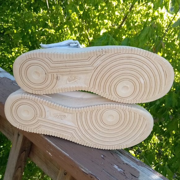 Nike Air AF-1 white sneakers sz 10 1/2 - Picture 14 of 16